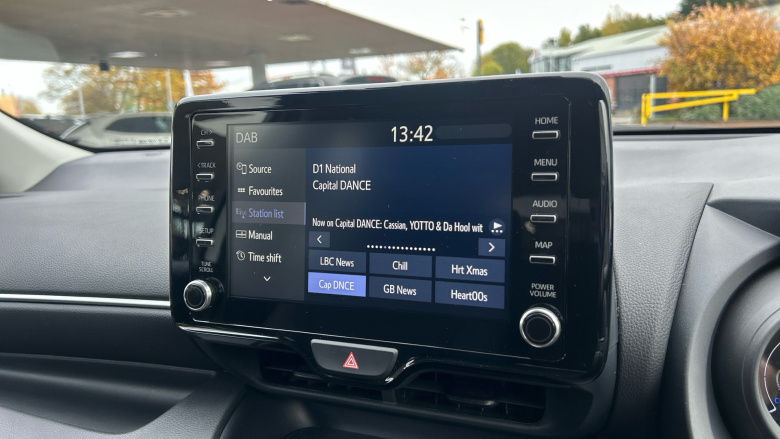 Toyota Yaris 1.5 Hybrid Design 5dr CVT Hybrid Hatchback